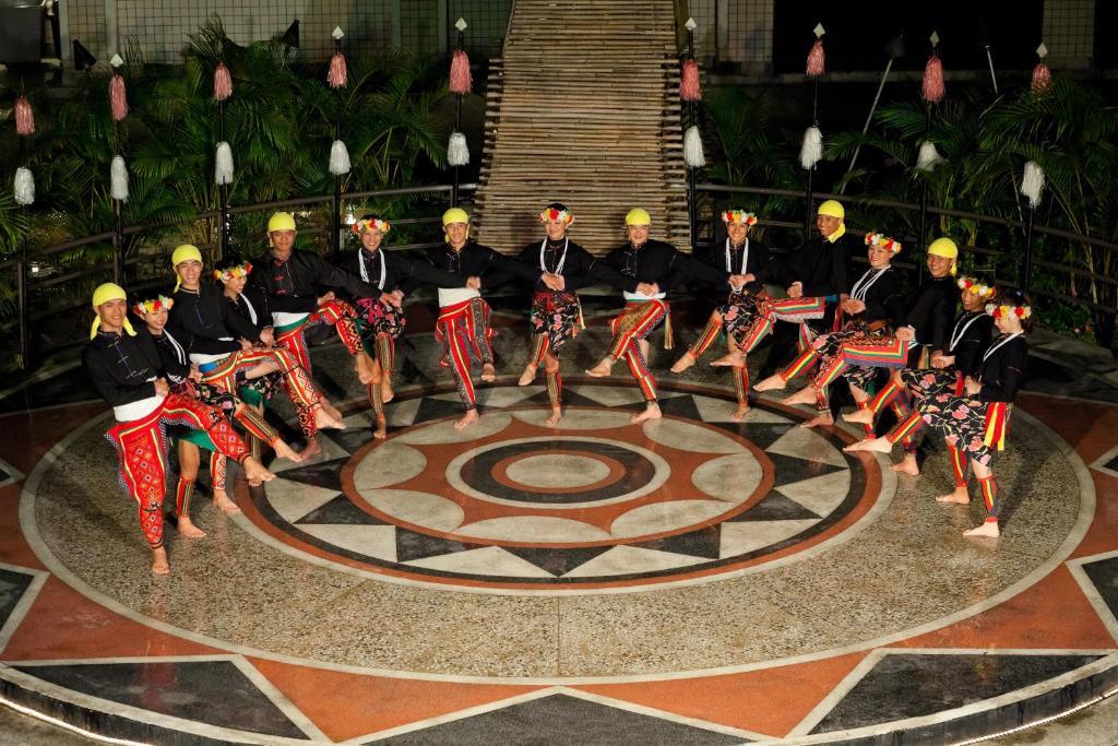 Hotel Royal Chihpin Wenquan Dış mekan fotoğraf The Tausug Tausug people of Sulu, Philippines